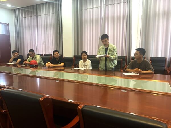 华浩轩公司举办入职大学生职业道德培训