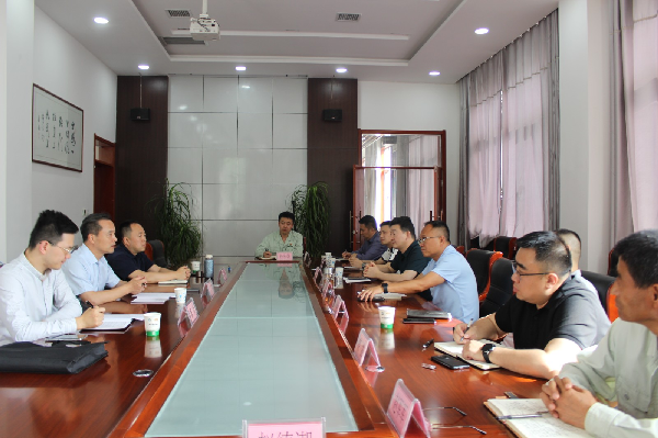 中陕核集团党委副书记冯凯一行到华浩轩调研指导工作 